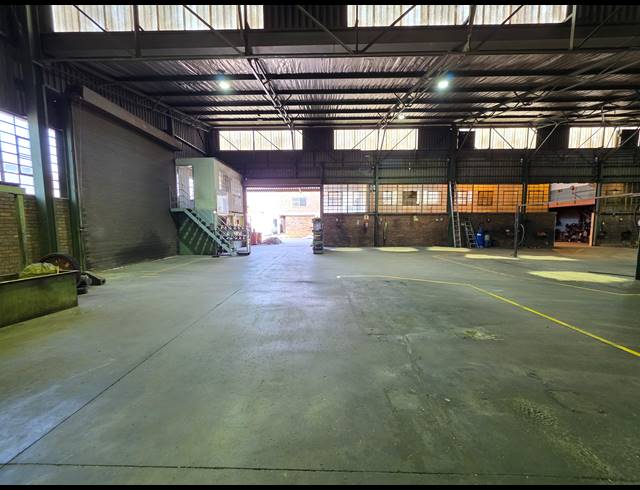 1,487M² WAREHOUSE FOR SALE IN BOOYSENS RESERVE